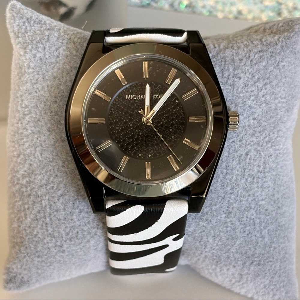 Michael Kors Channing Three Hand Zebra Print Leather Buckle Strap Closure Watch - Picture 5 of 16